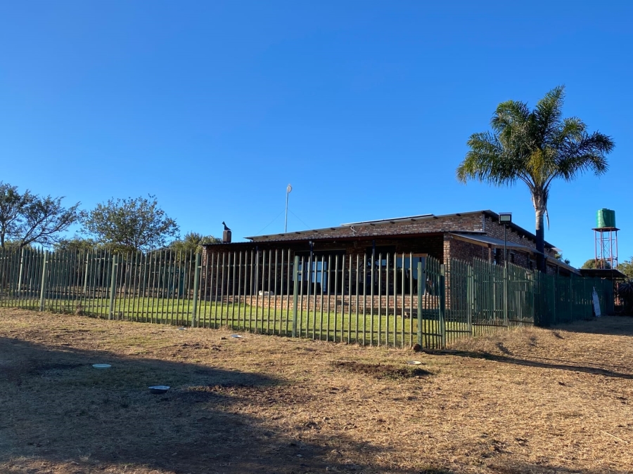 5 Bedroom Property for Sale in Koster North West